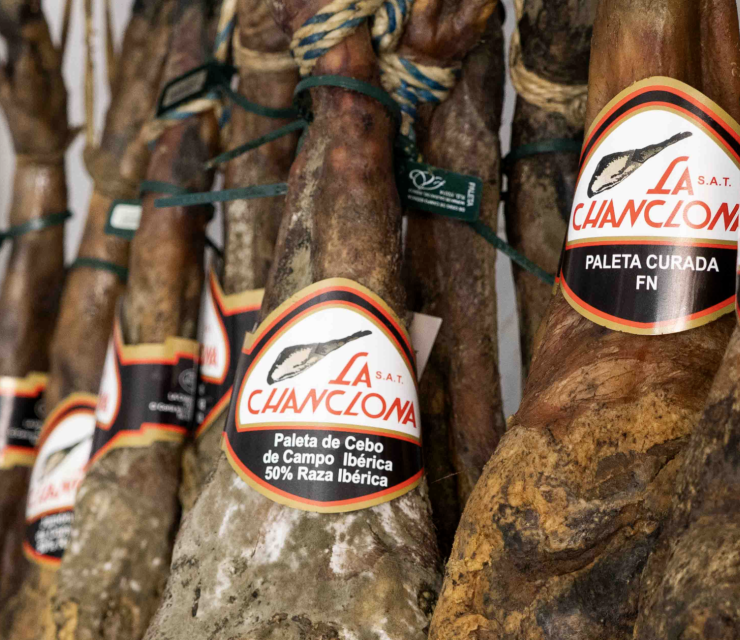 LA CHANCLONA: SABOR IBÉRICO TRADICIONAL DESDE ACEHÚCHE